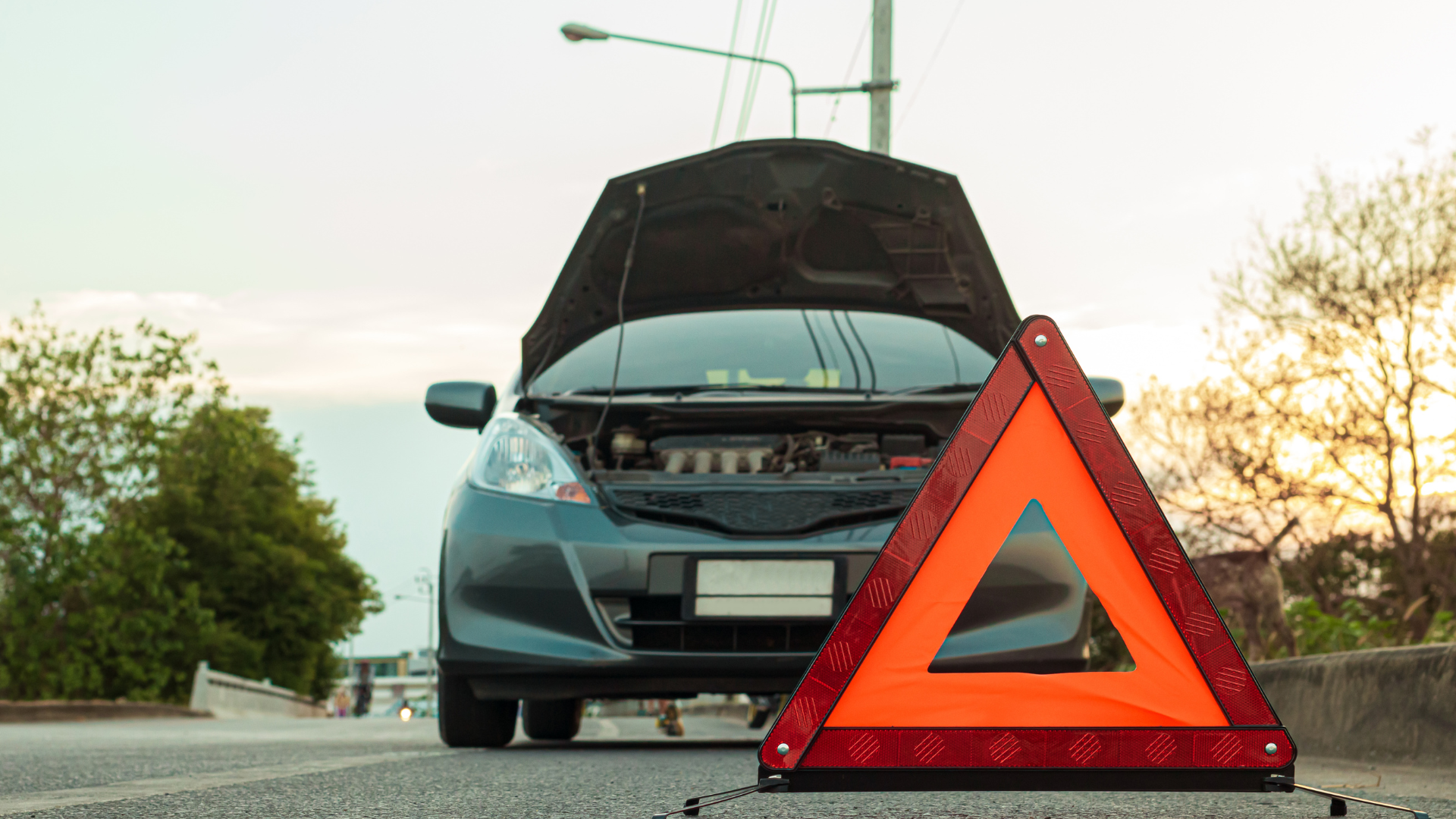 Warning triangles placed on highway shoulder BC